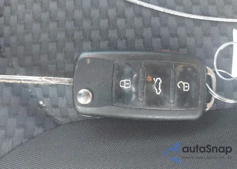 2015 Volkswagen Passat 1.8T S из США, поврежденный, VIN 1VWAS7A38FC063559